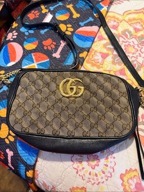Gucci Brown GG Supreme Canvas Crossbody Bag with Black Leather Trim